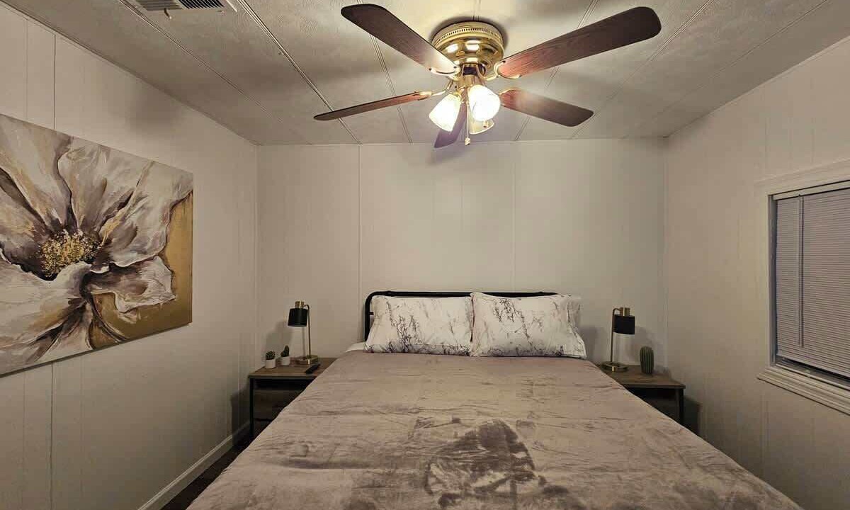 Photo of Bedroom in Meadview