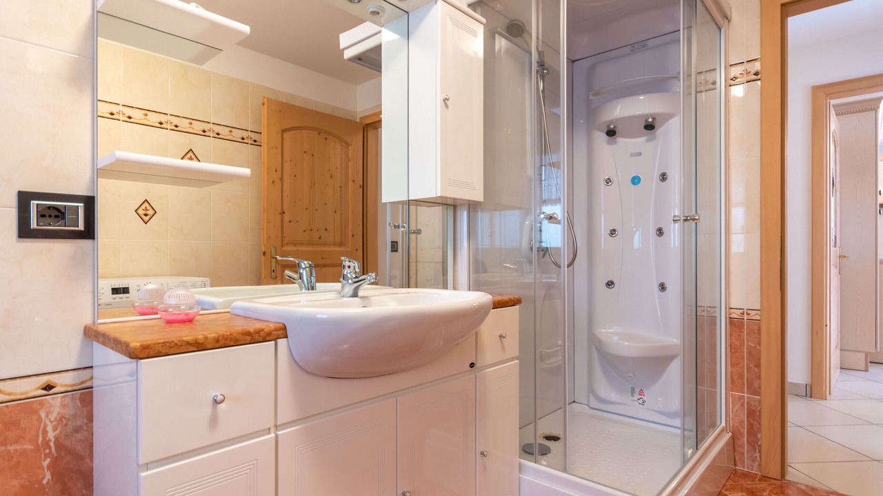 Photo of Bathroom in Mazzin