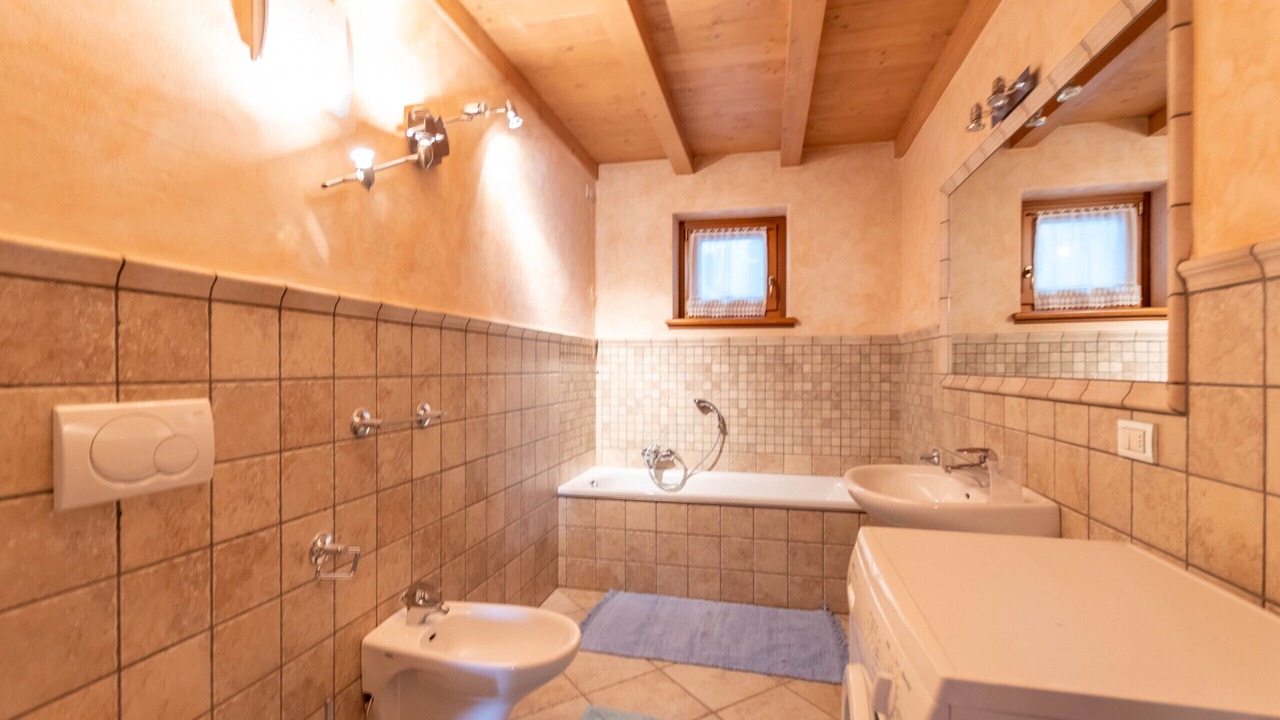 Photo of Bathroom in Moena