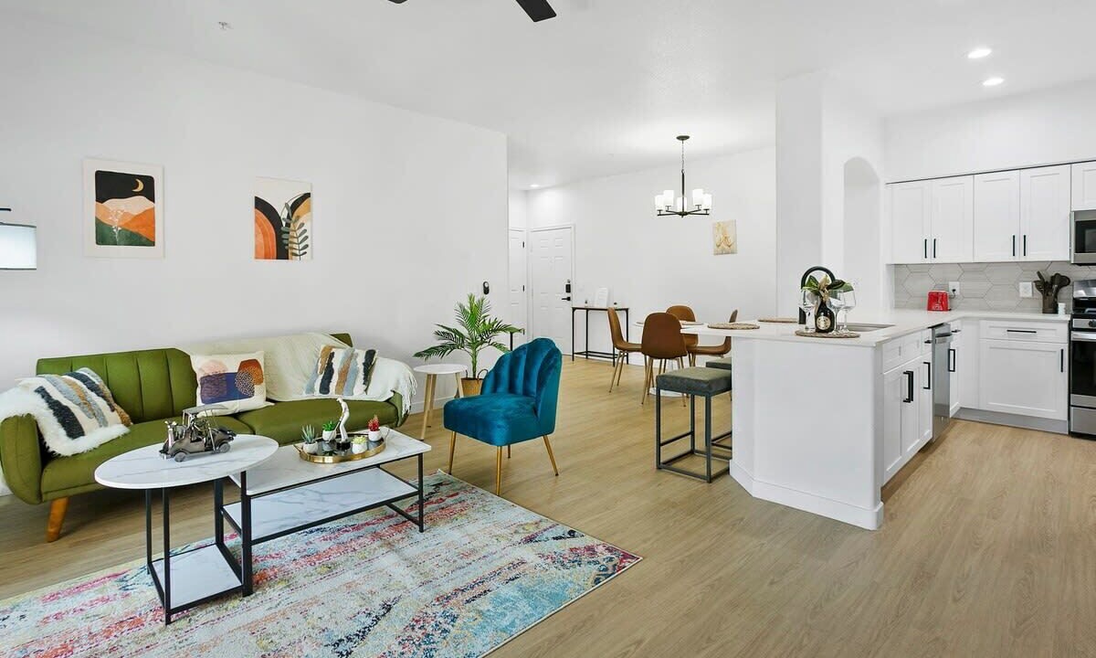 Photo of Livingroom in Glendale Sports and Entertainment District