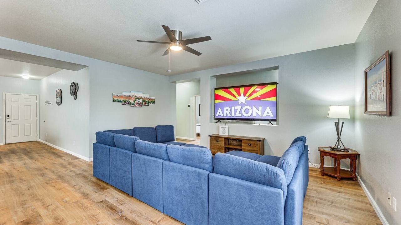 Photo of Livingroom in East Mesa