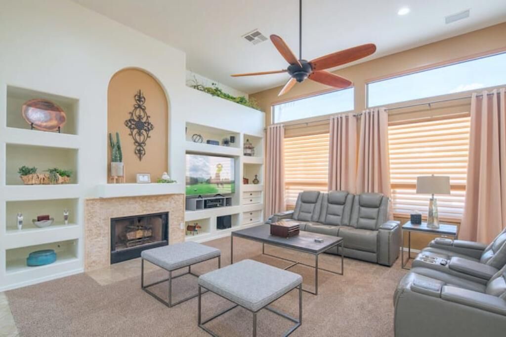 Photo of Livingroom in Superstition Springs
