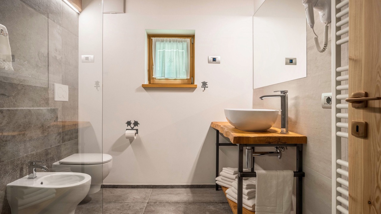 Photo of Bathroom in Rabbi