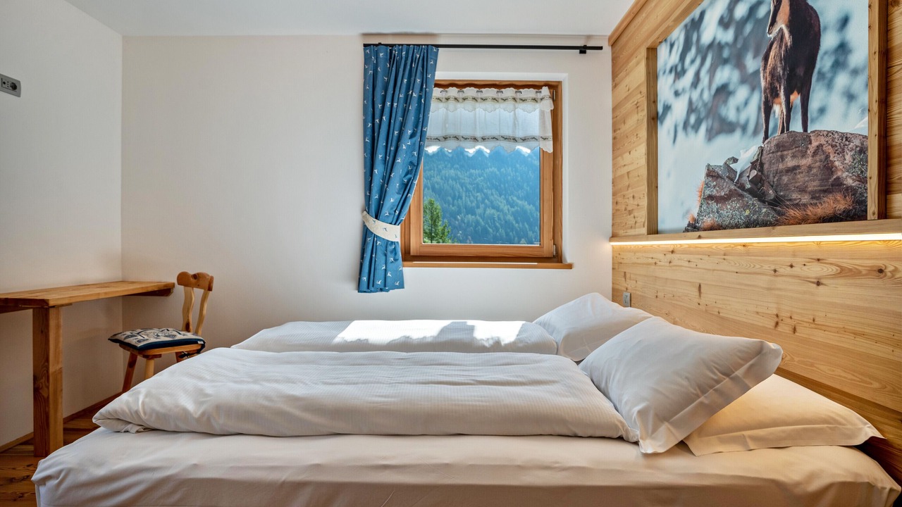 Photo of Bedroom in Rabbi