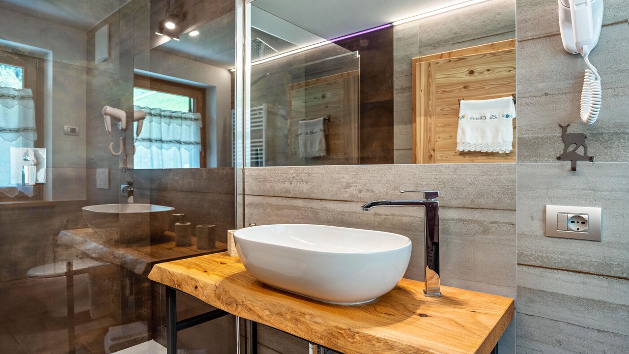 Photo of Bathroom in Rabbi
