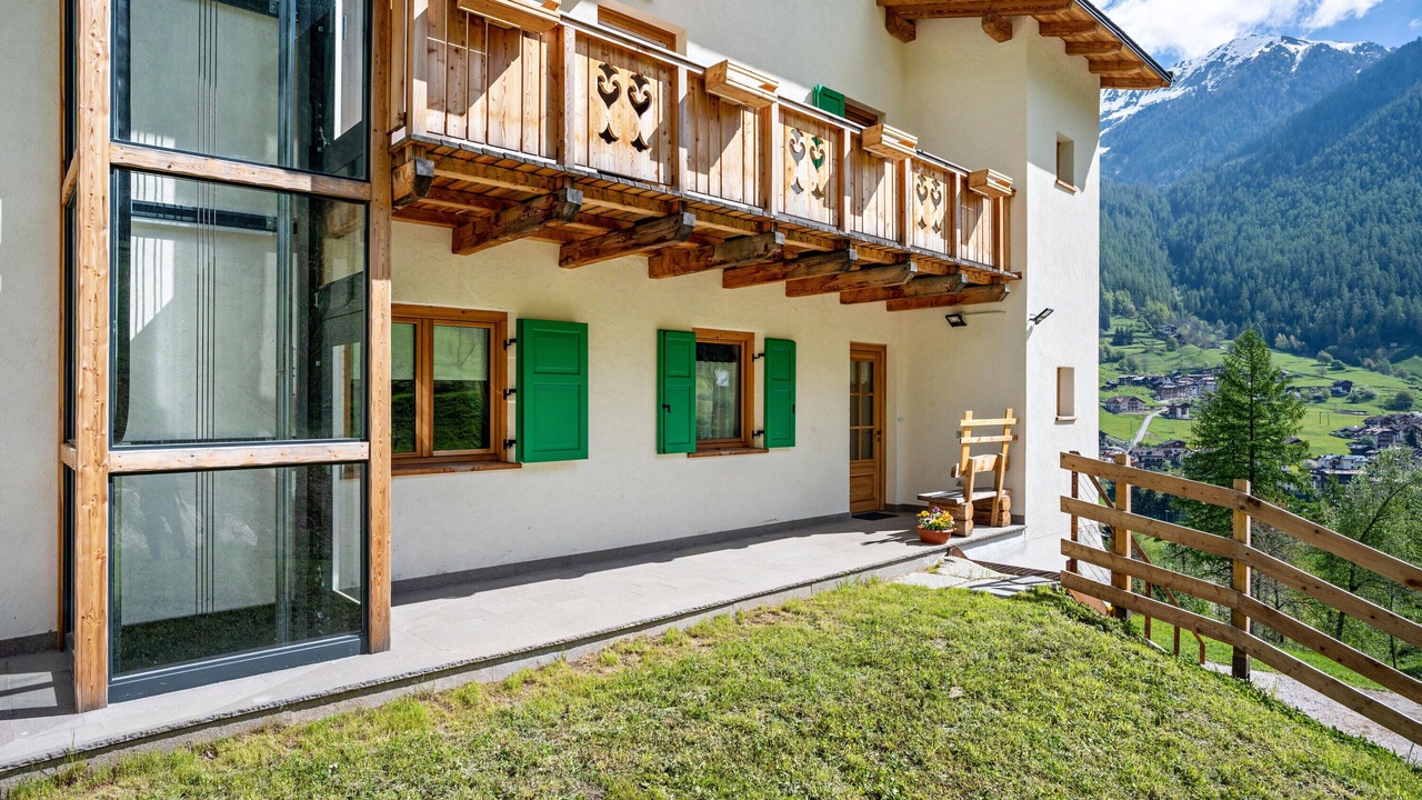 Photo of Outdoor in Rabbi