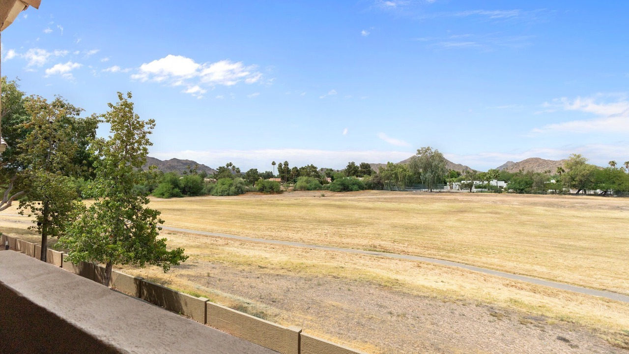 Photo of Outdoor in Paradise Valley Village