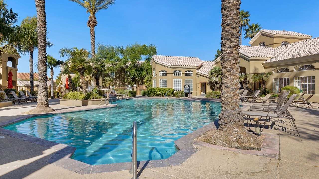 Photo of Outdoor in Paradise Valley Village