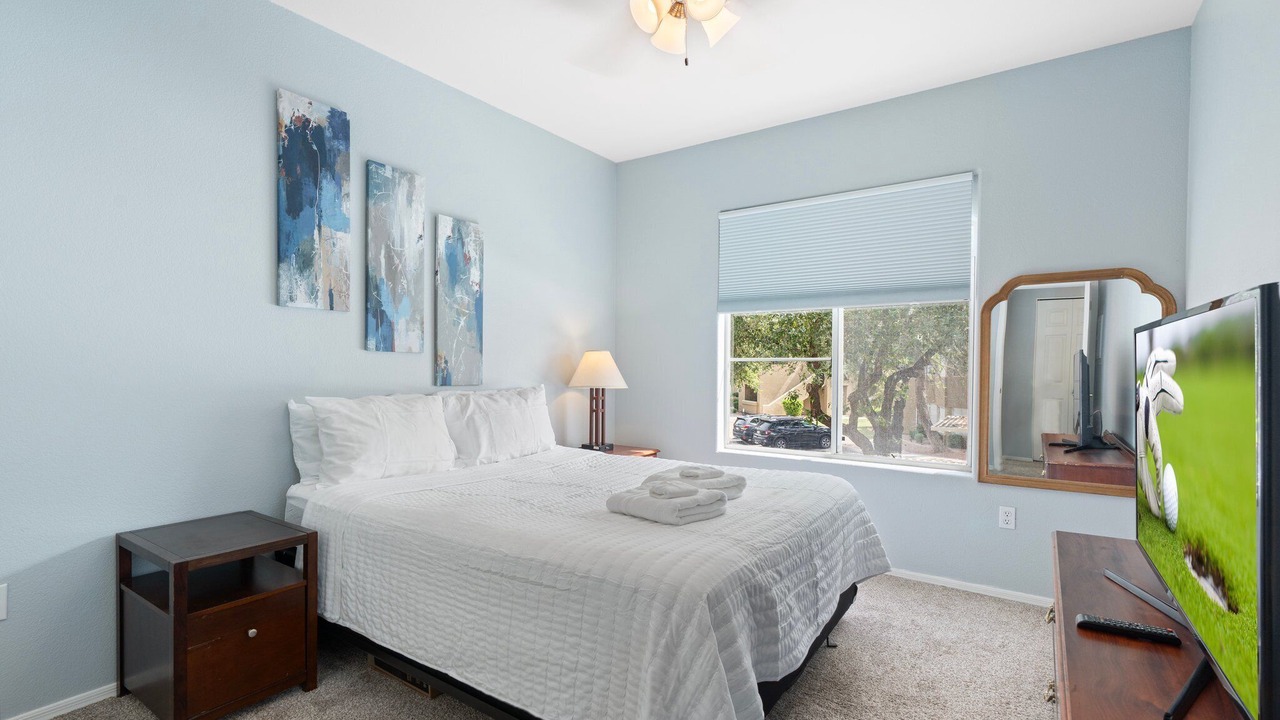 Photo of Bedroom in Paradise Valley Village
