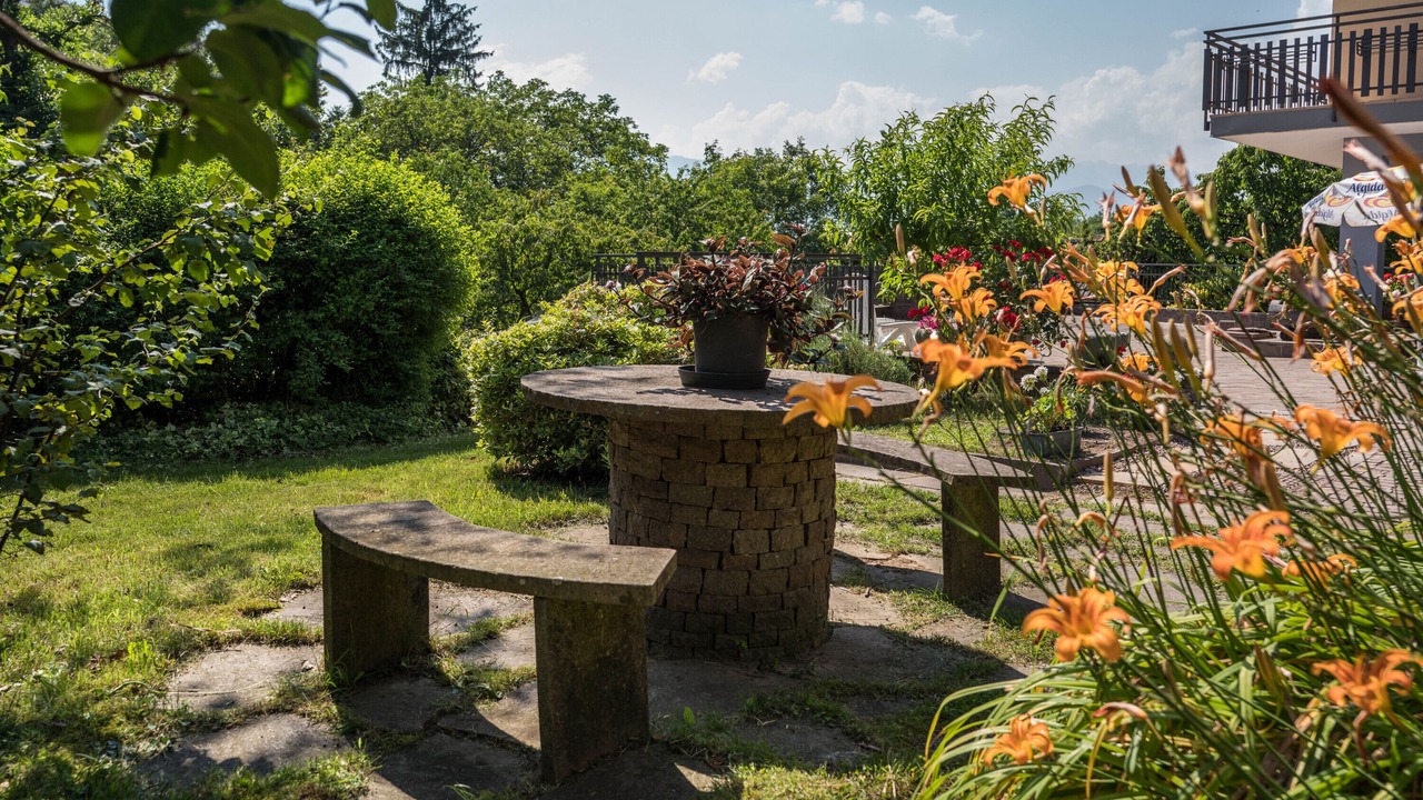 Photo of Outdoor in Lona-Lases
