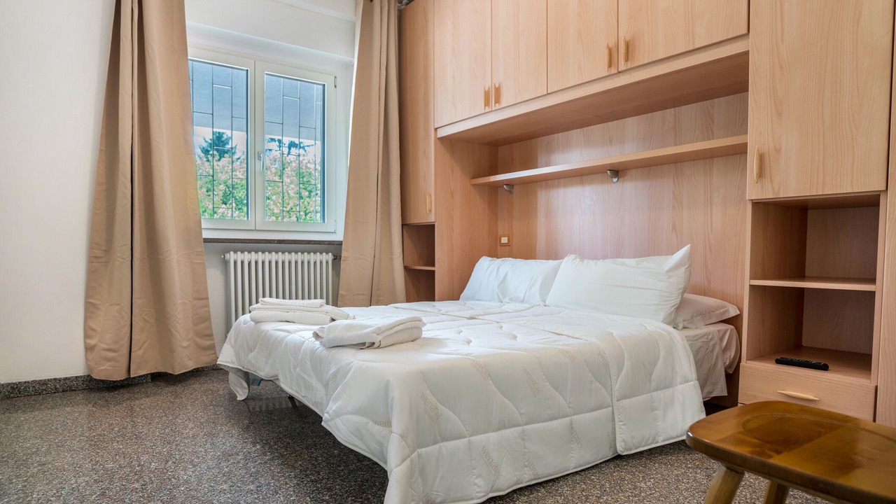 Photo of Bedroom in Lona-Lases
