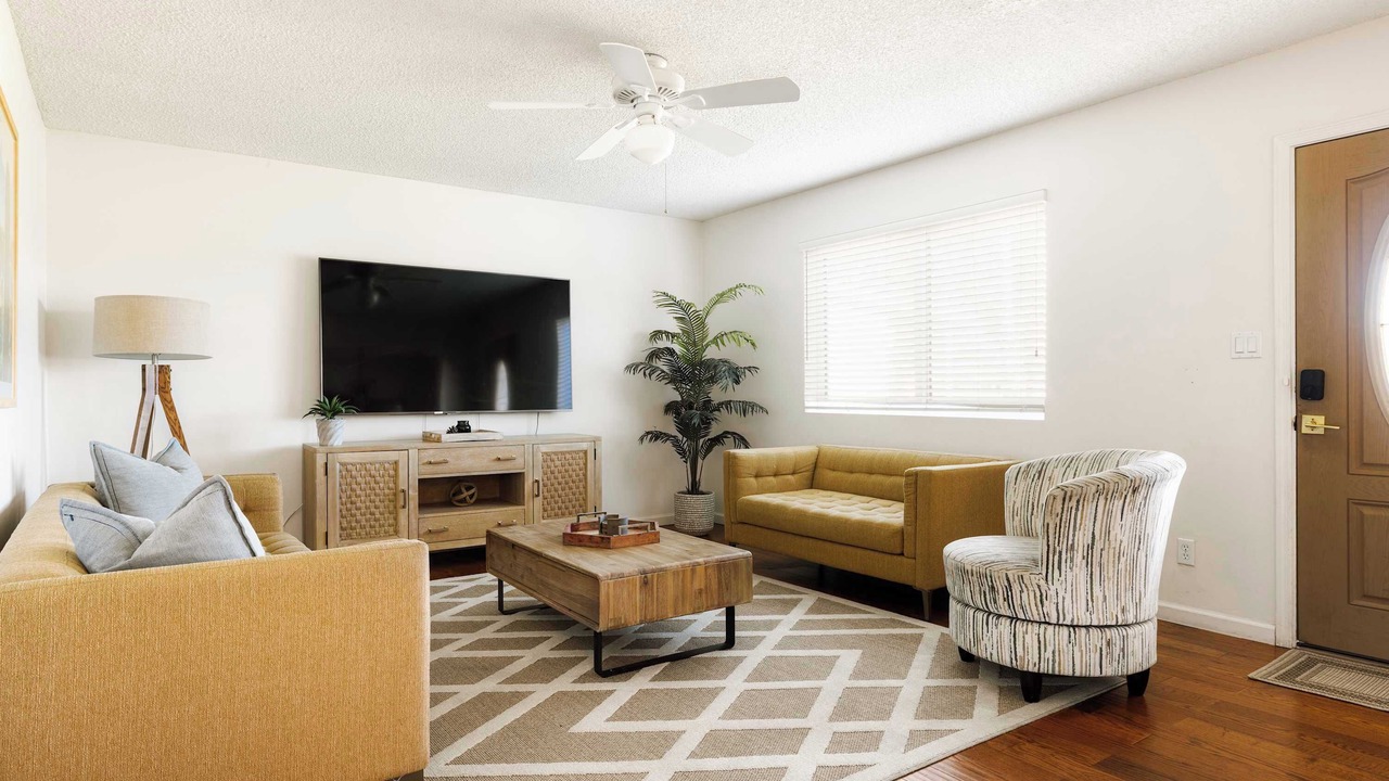 Photo of Livingroom in Pointe Scottsdale