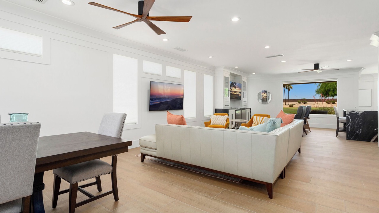 Photo of Livingroom in Sun City Grand-desert Horizon