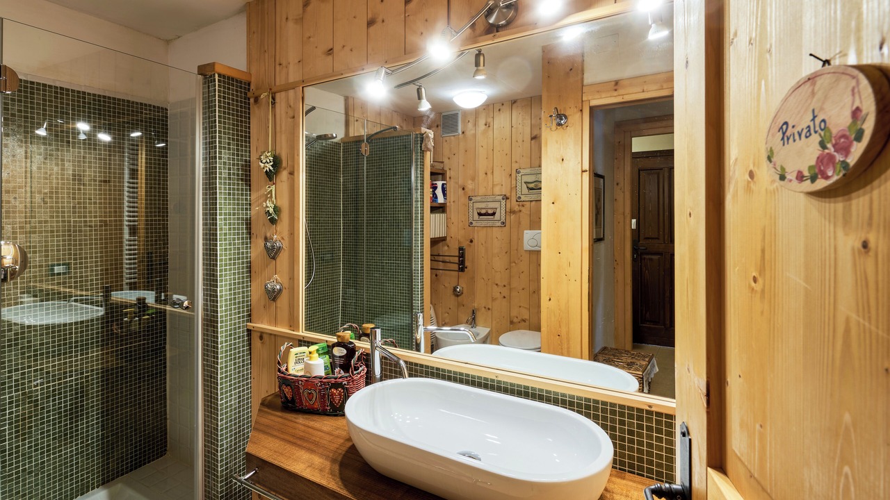 Photo of Bathroom in Prade