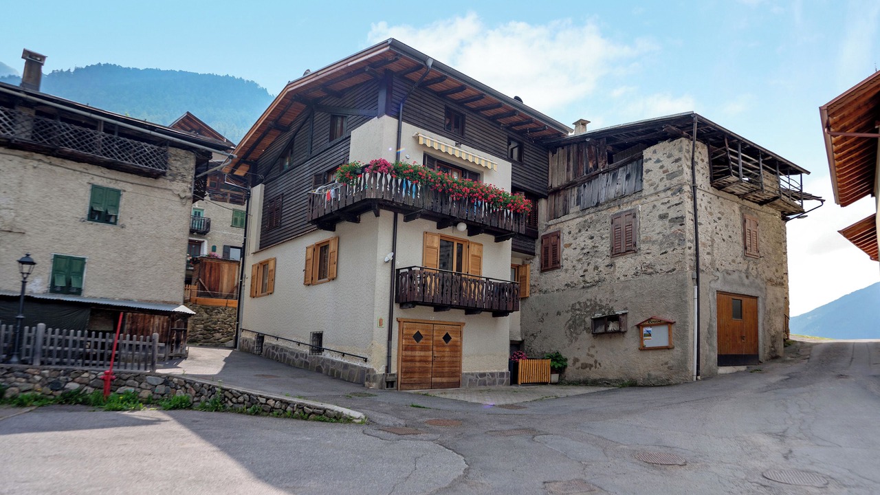 Photo of Outdoor in Rabbi