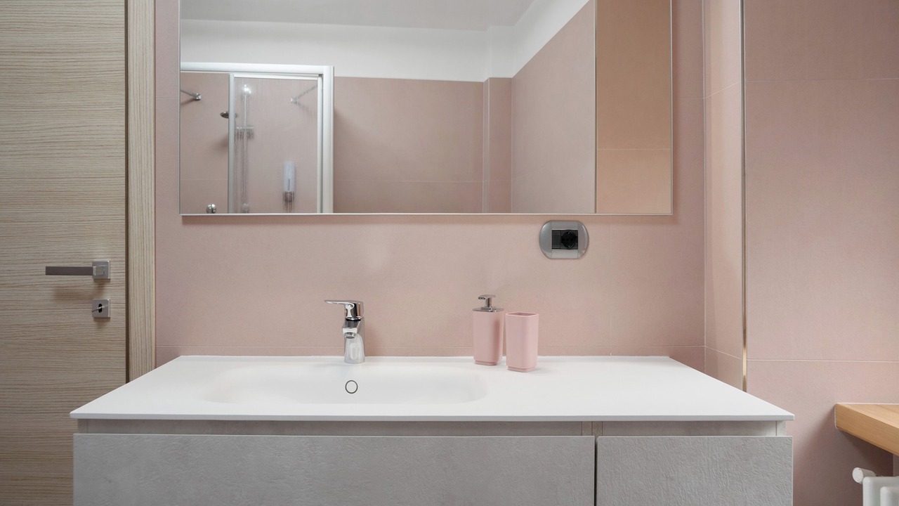 Photo of Bathroom in Rabbi