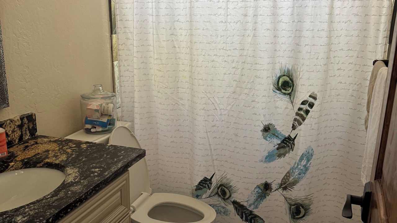 Photo of Bathroom in Arabian Views