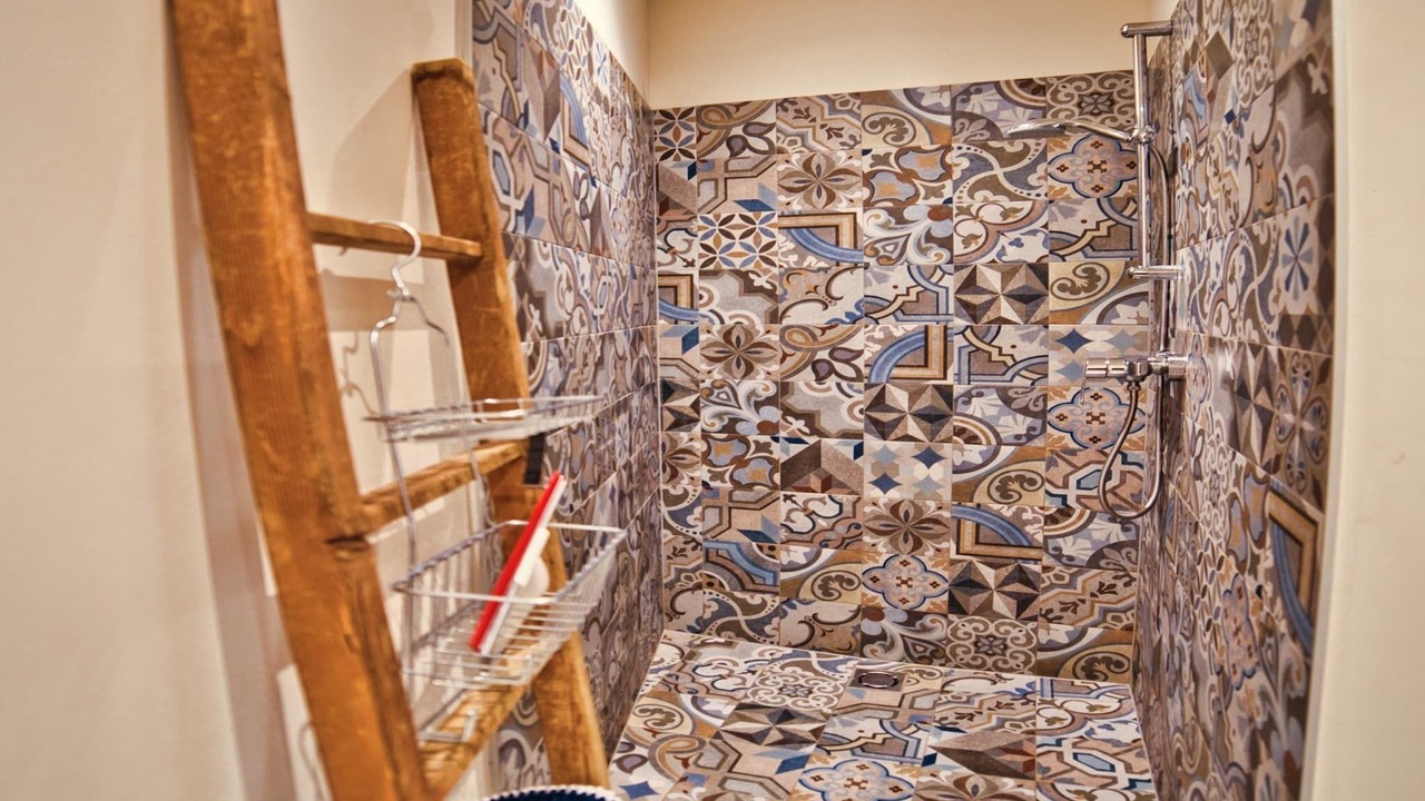 Photo of Bathroom in Dro