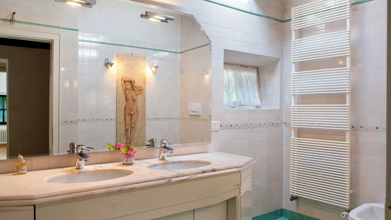 Photo of Bathroom in Barco