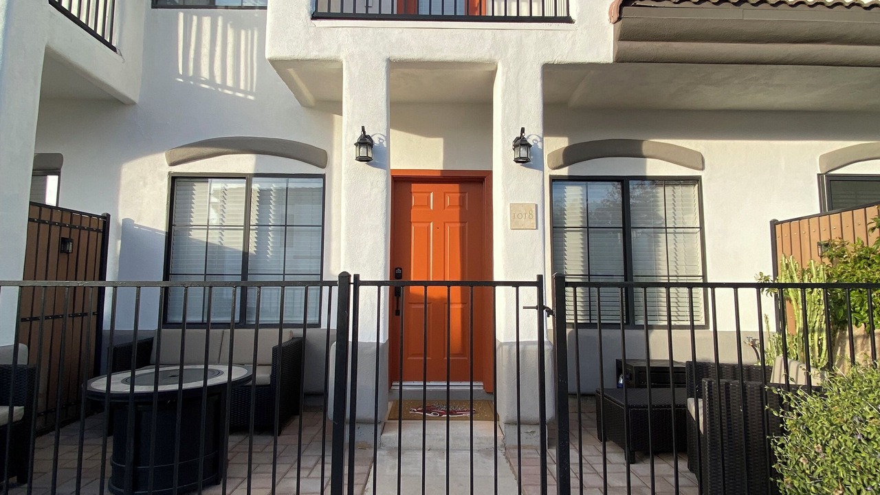 Photo of Outdoor in Paradise Valley Village