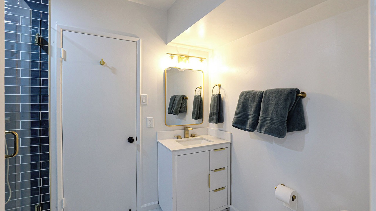 Photo of Bathroom in Village Grove