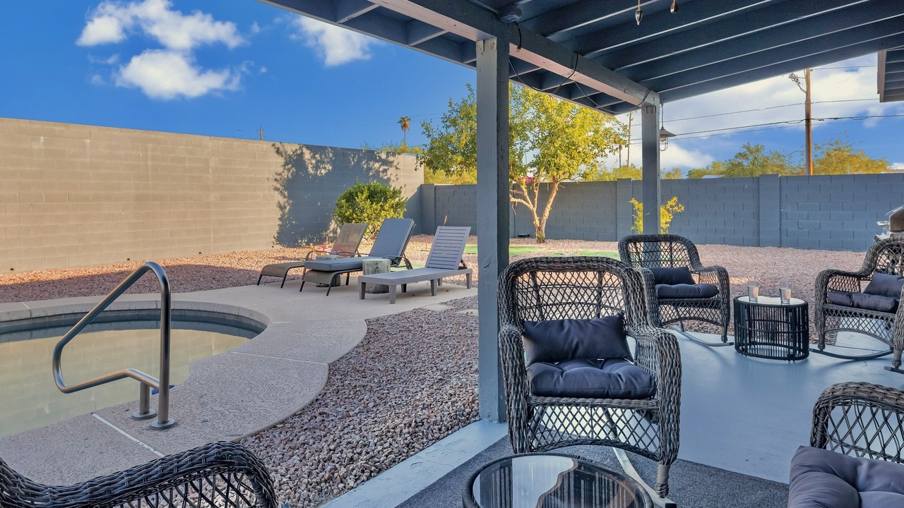 Photo of Patio Balcony in La Paz At Desert Springs