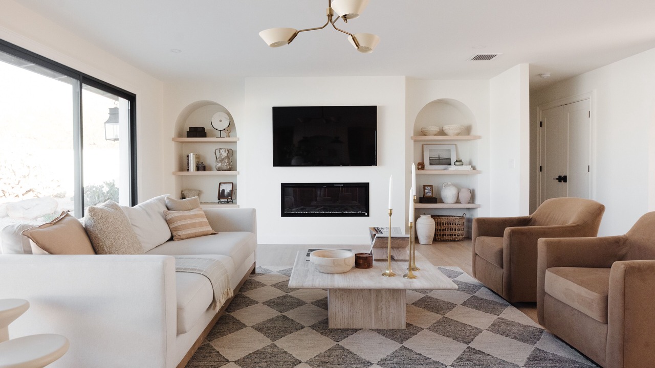 Photo of Livingroom in Shadow Roc
