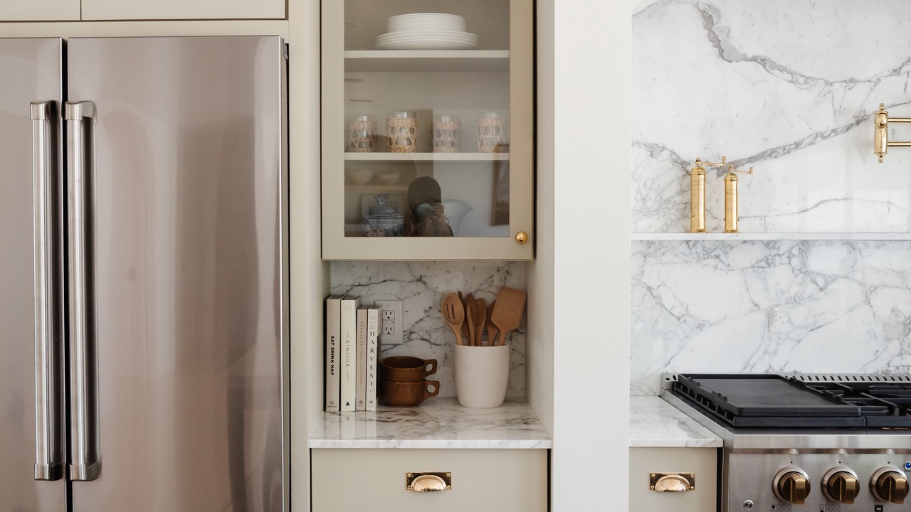 Photo of Kitchen in Shadow Roc