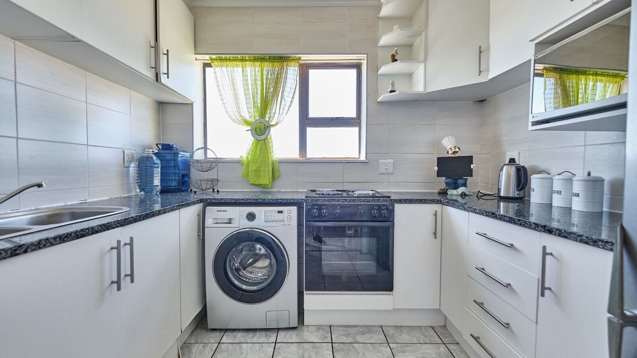 Photo of Kitchen in Amanzimtoti