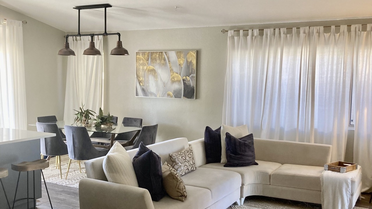Photo of Livingroom in Santa Rita Ranch