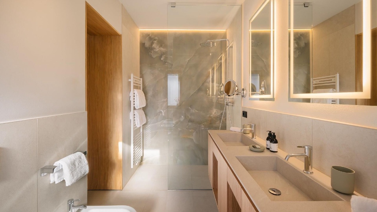 Photo of Bathroom in Naz Sciaves