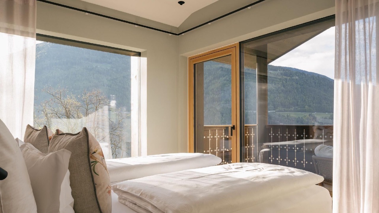 Photo of Bedroom in Naz Sciaves