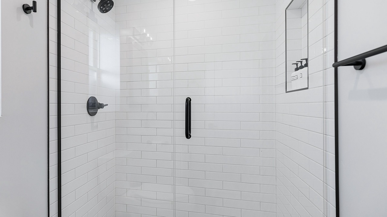 Photo of Bathroom in Entertainment District