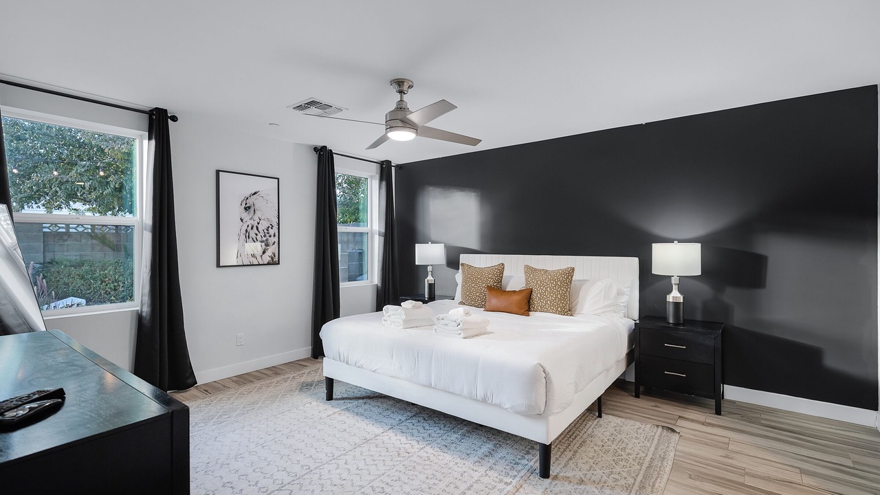 Photo of Bedroom in Entertainment District