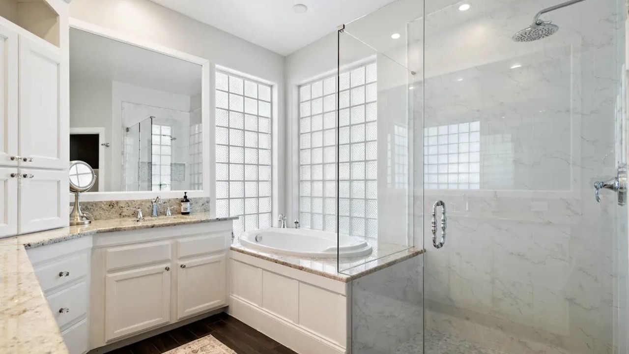 Photo of Bathroom in Tanque Verde