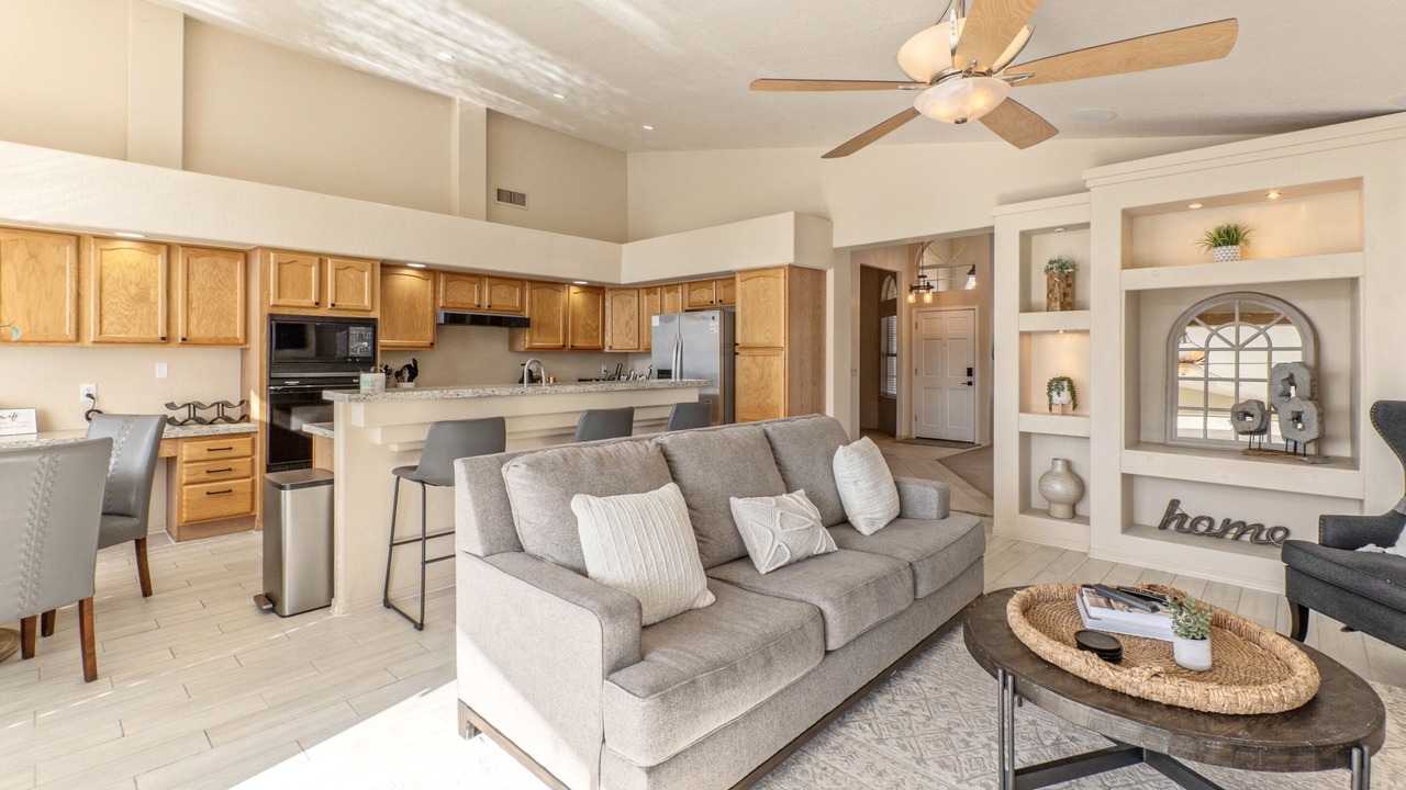 Photo of Livingroom in Arrowhead Lakes