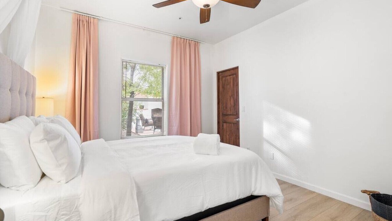 Photo of Bedroom in Central Scottsdale