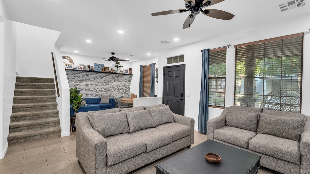 Photo of Livingroom in Gilbert