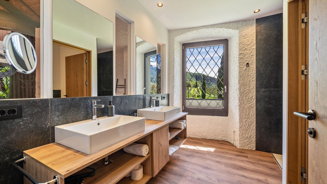 Photo of Bathroom in Terlano