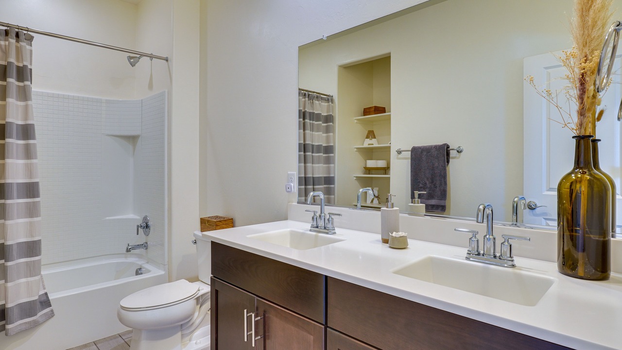 Photo of Bathroom in Sahuarita