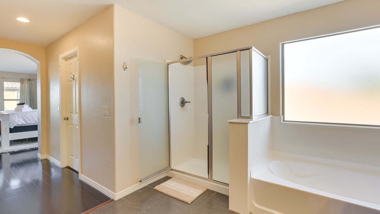 Photo of Bathroom in Laveen Meadows