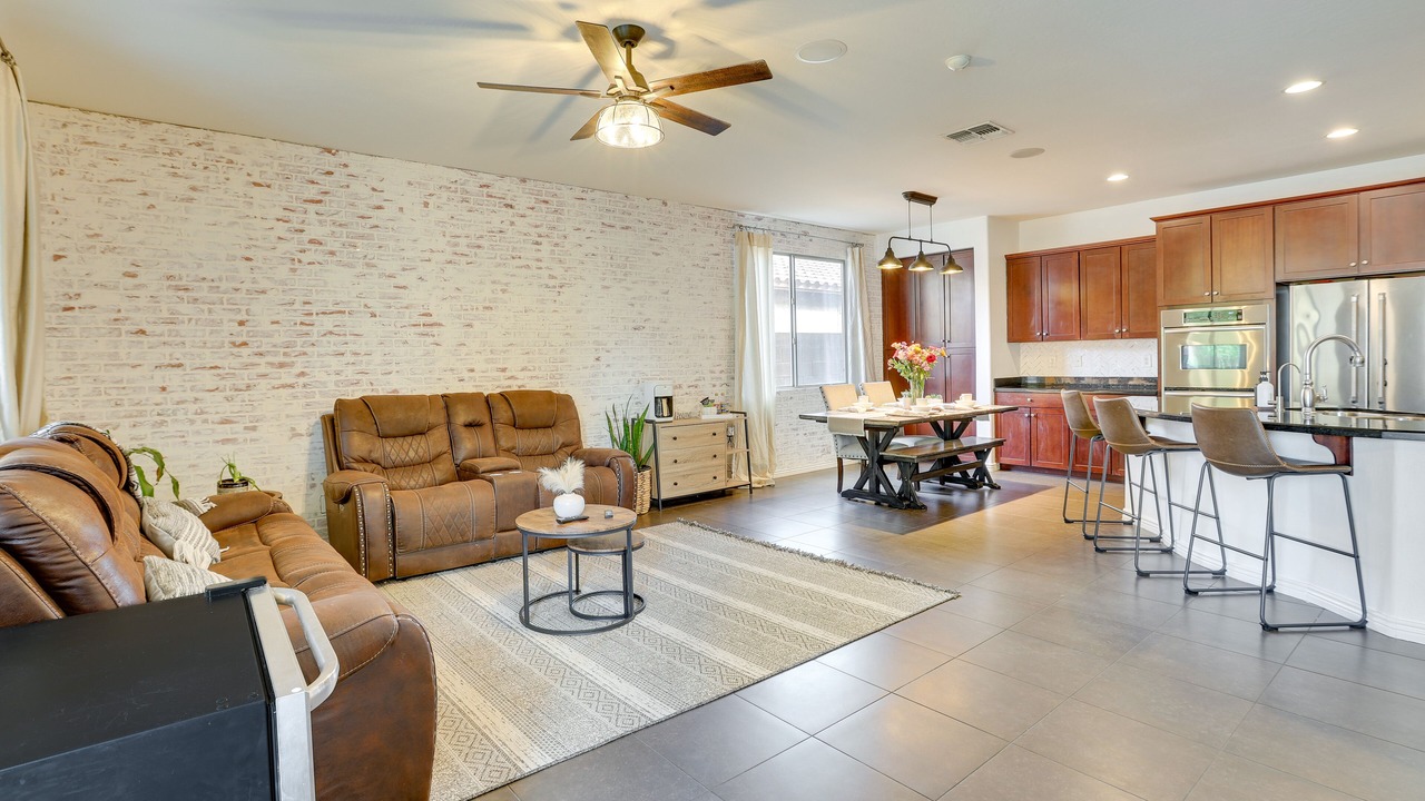 Photo of Livingroom in Laveen Meadows