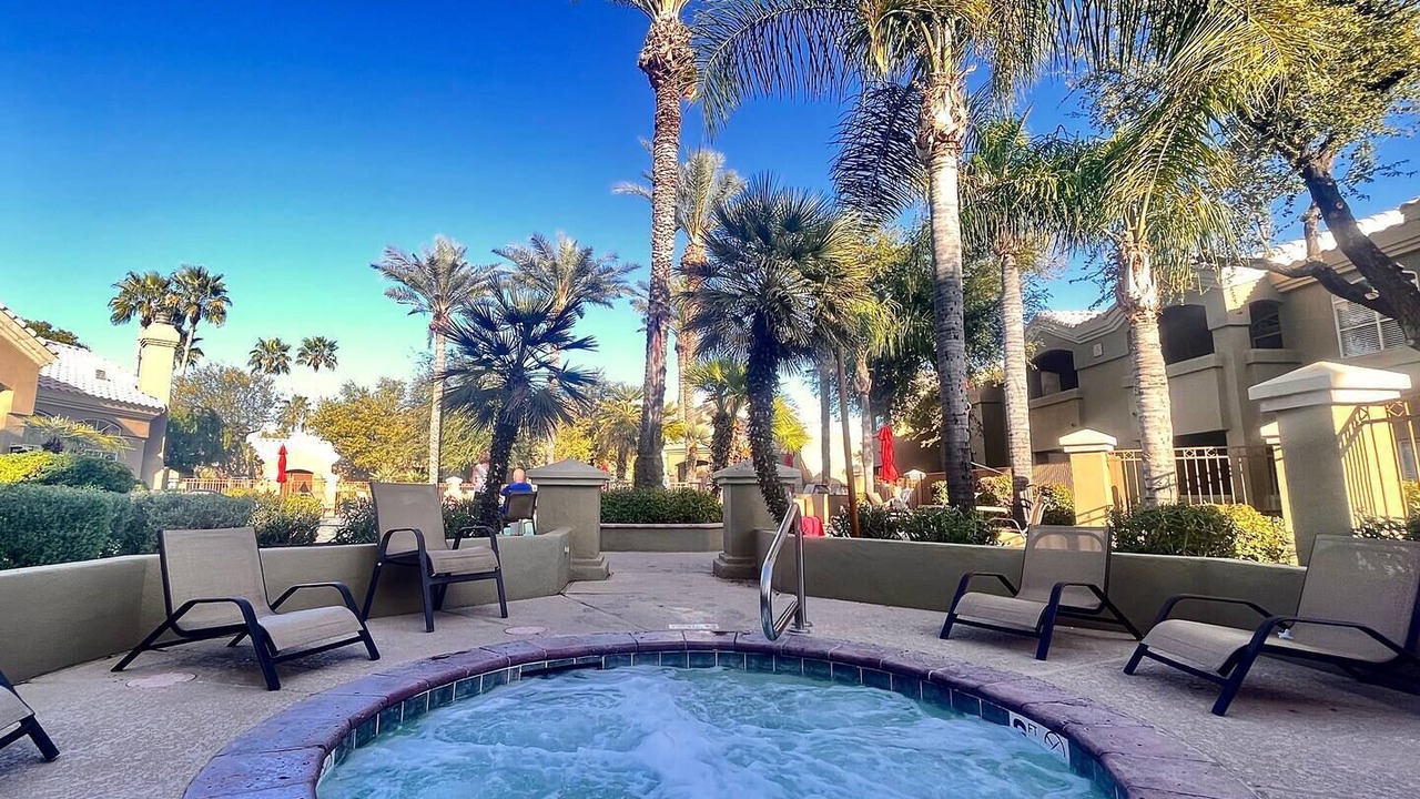 Photo of Outdoor in Paradise Valley Village