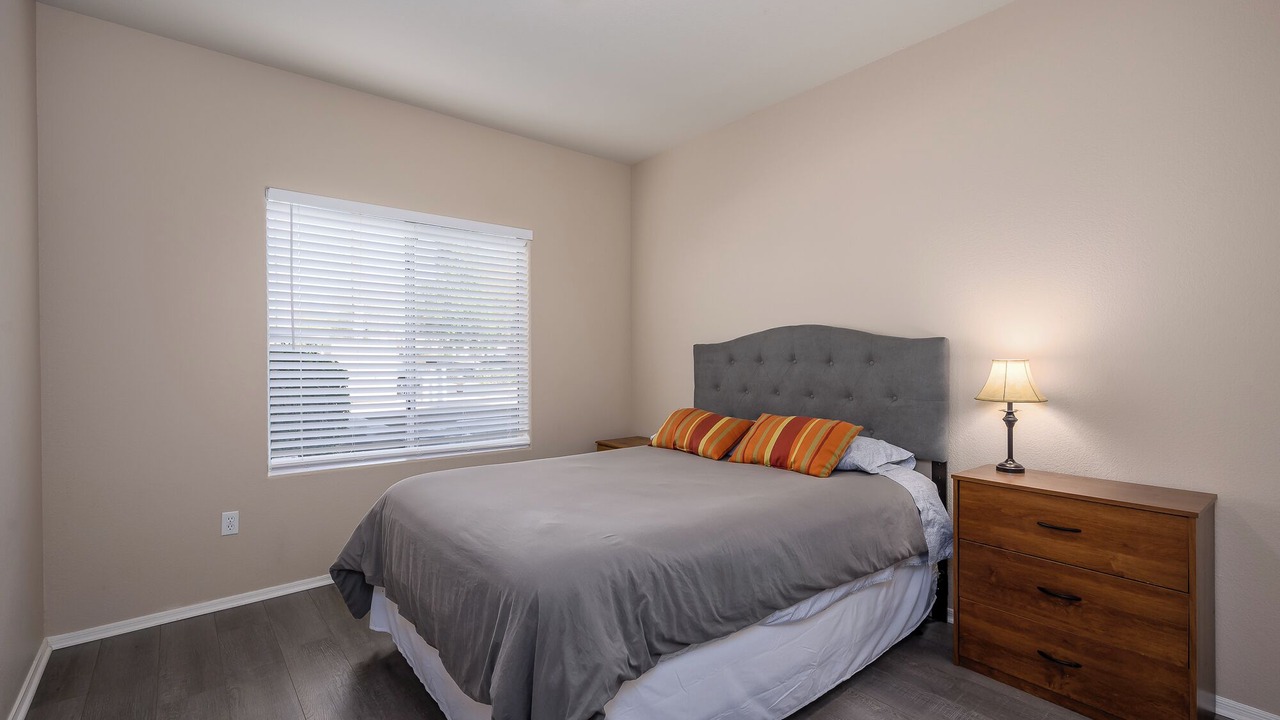 Photo of Bedroom in Paradise Valley Village