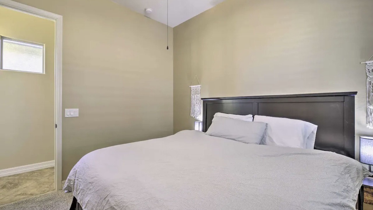 Photo of Bedroom in Montecito in Estrella