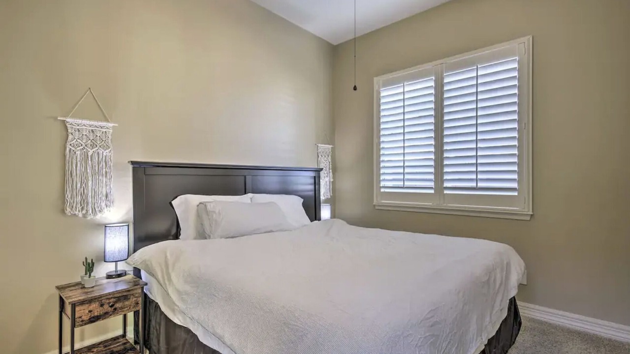 Photo of Bedroom in Montecito in Estrella