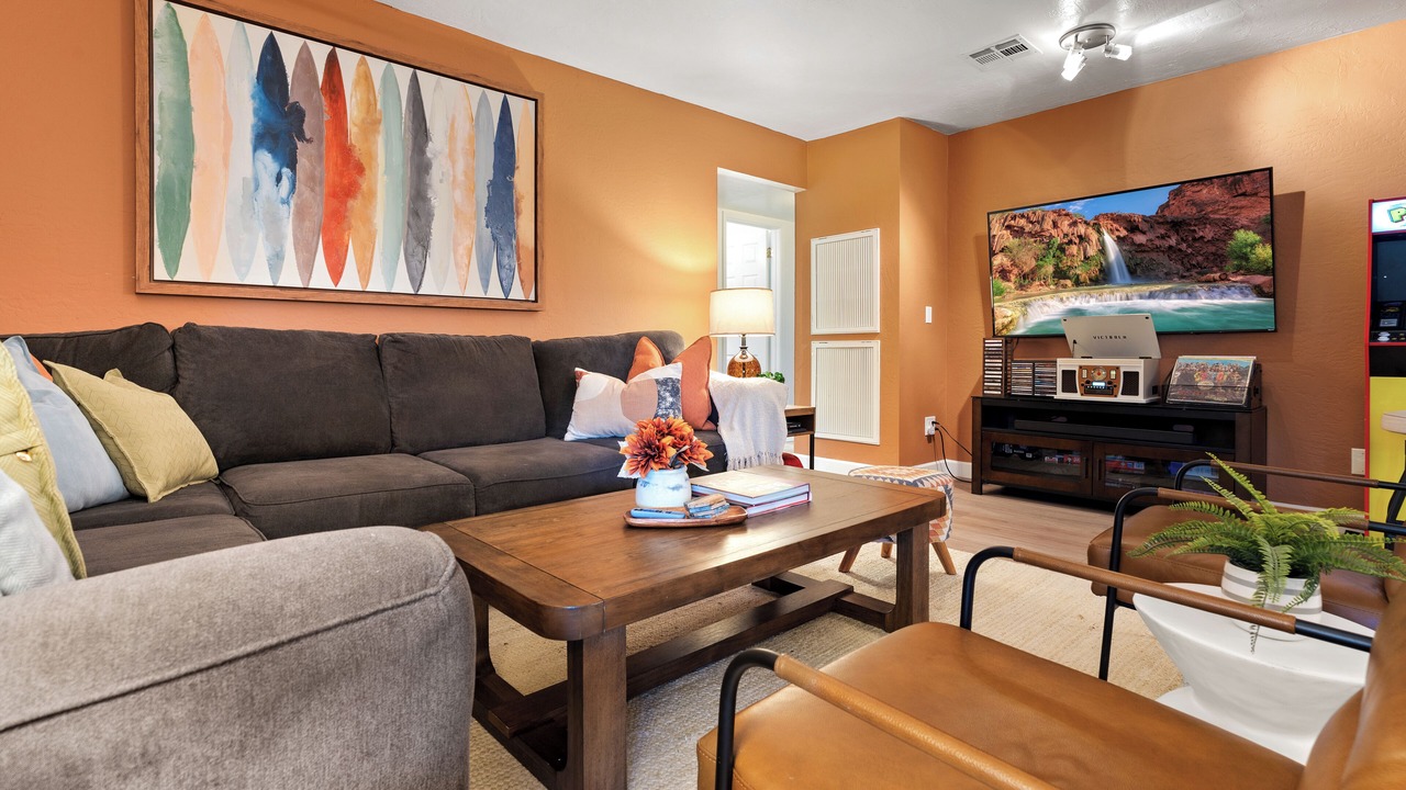 Photo of Bedroom in Paradise Valley Village