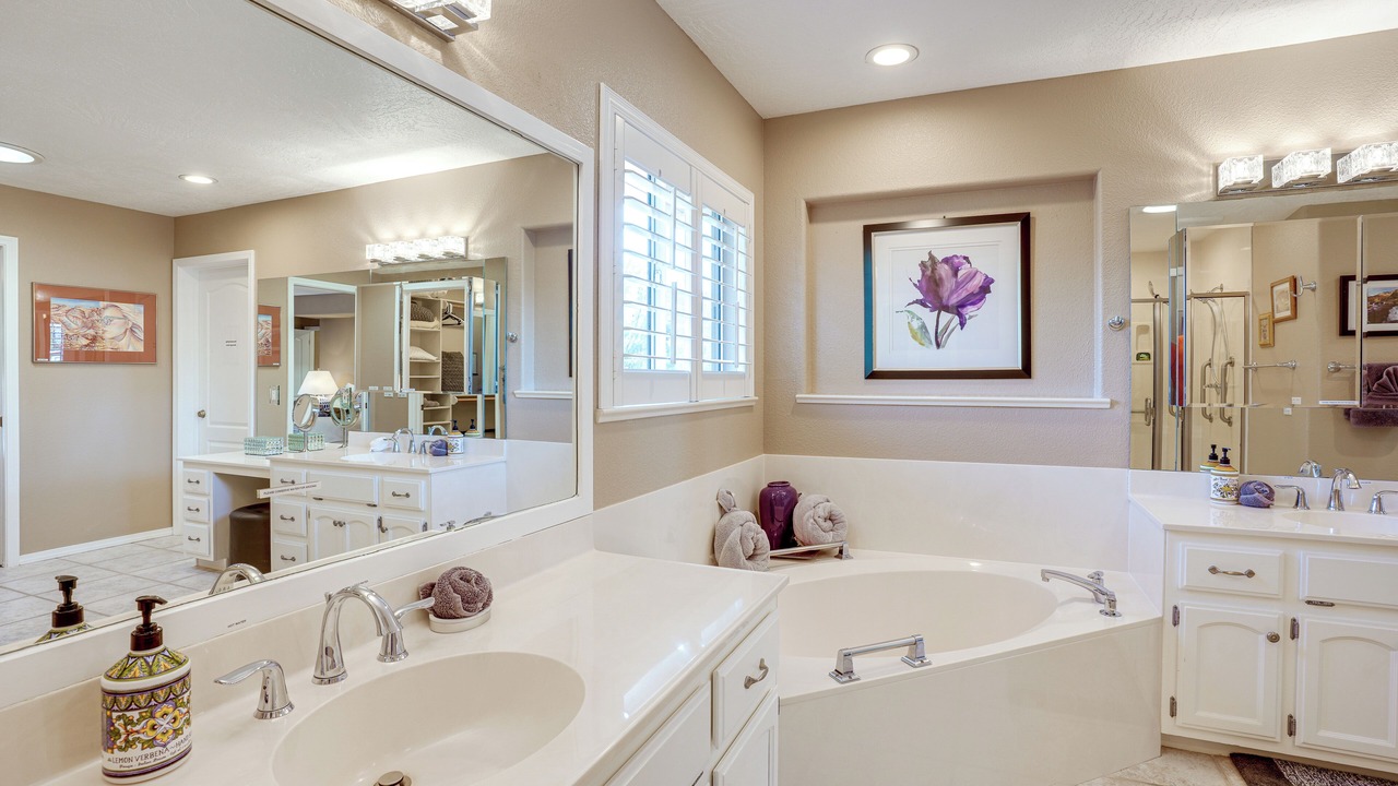 Photo of Bathroom in Oak Creek