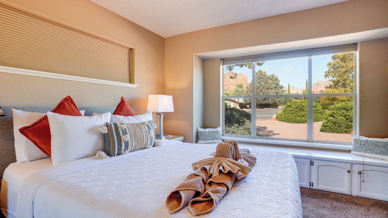 Photo of Bedroom in Oak Creek