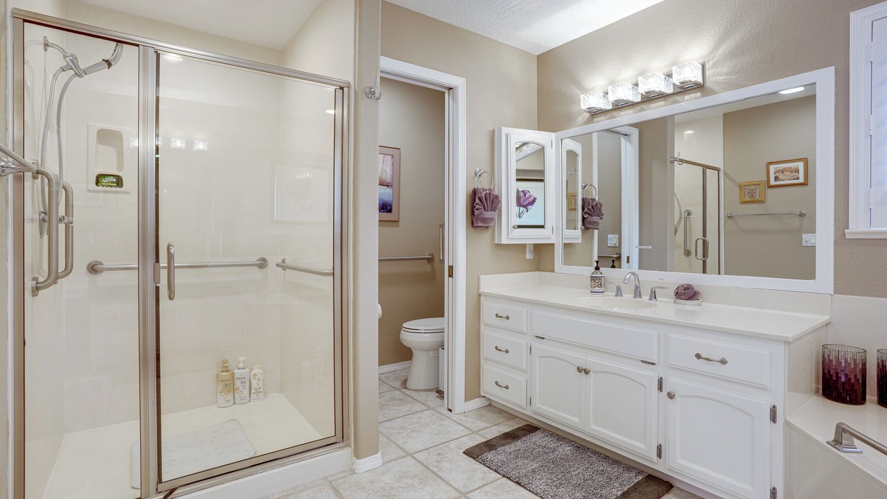 Photo of Bathroom in Oak Creek